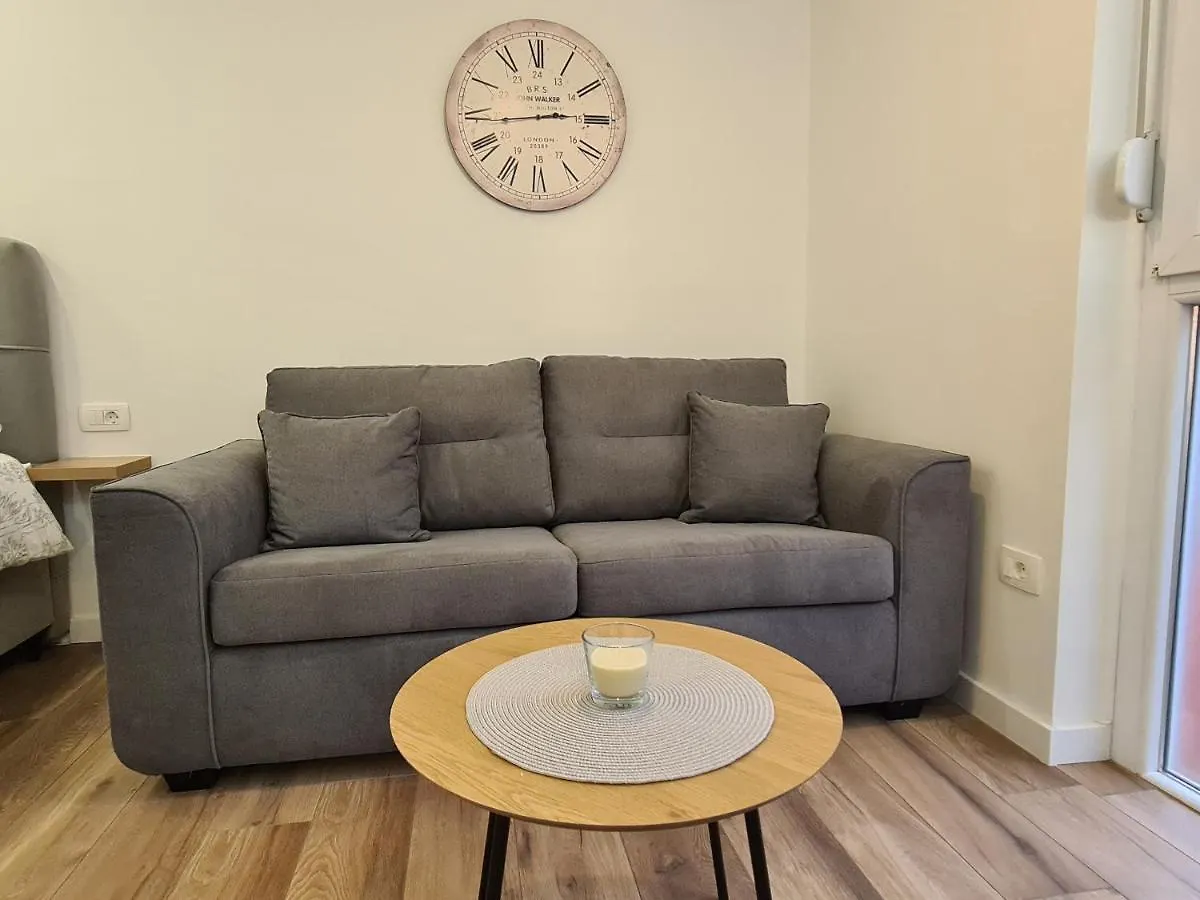 Apartment Mara Zadar 0*,